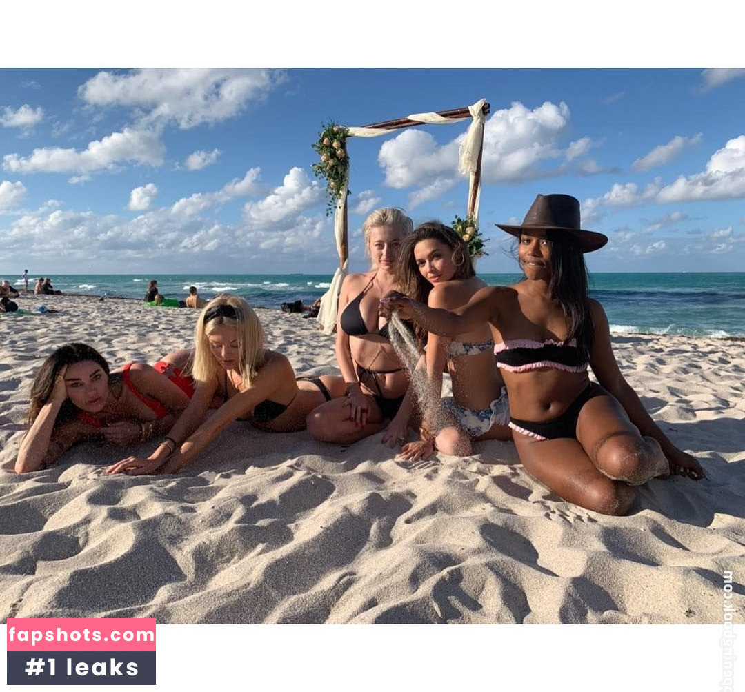 Caroline Vreeland gallery photo #2556