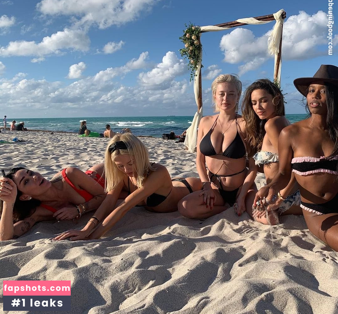 Caroline Vreeland gallery photo #2557