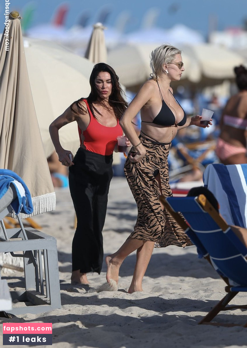 Caroline Vreeland gallery photo #2601