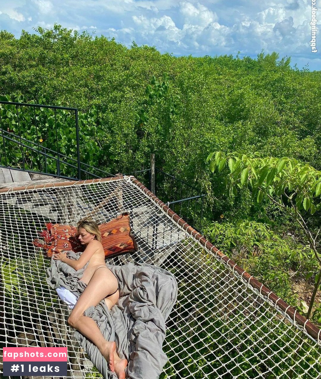 Caroline Vreeland gallery photo #444