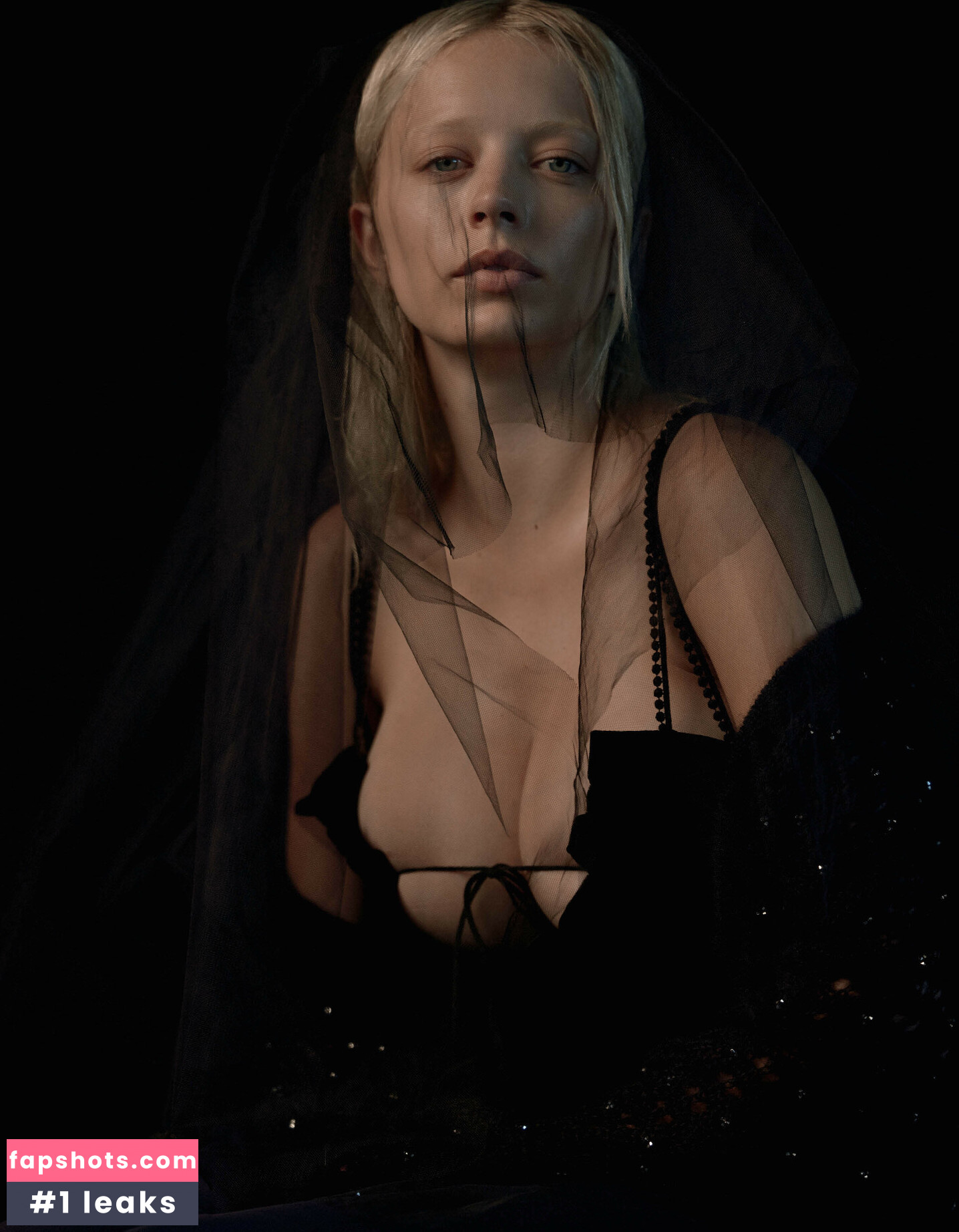 Caroline Vreeland gallery photo #920