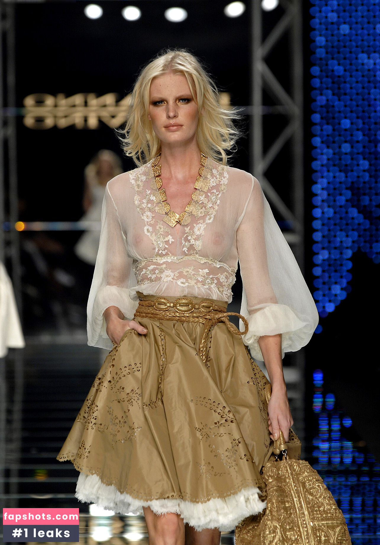 Caroline Winberg gallery photo #14