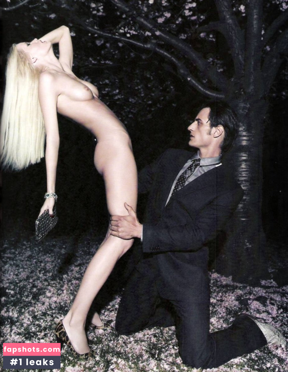 Caroline Winberg gallery photo #69