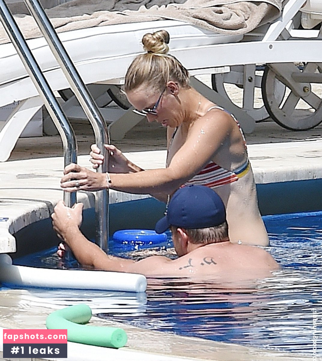 Caroline Wozniacki gallery photo #142