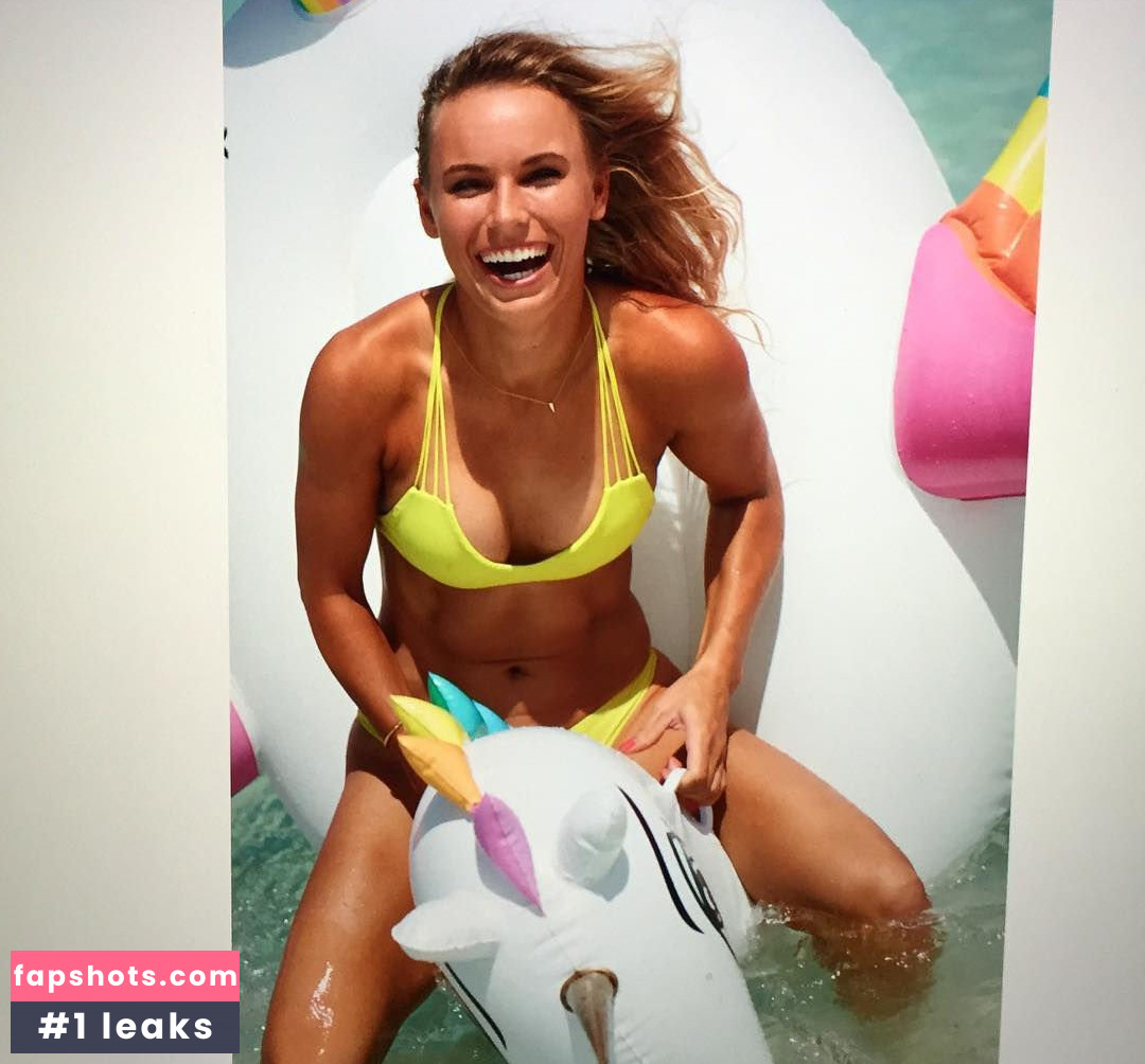 Caroline Wozniacki gallery photo #152