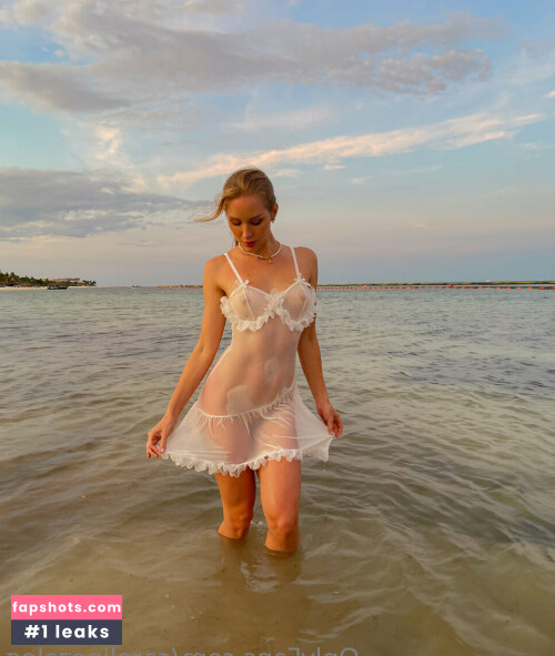 Caroline Zalog gallery photo #798