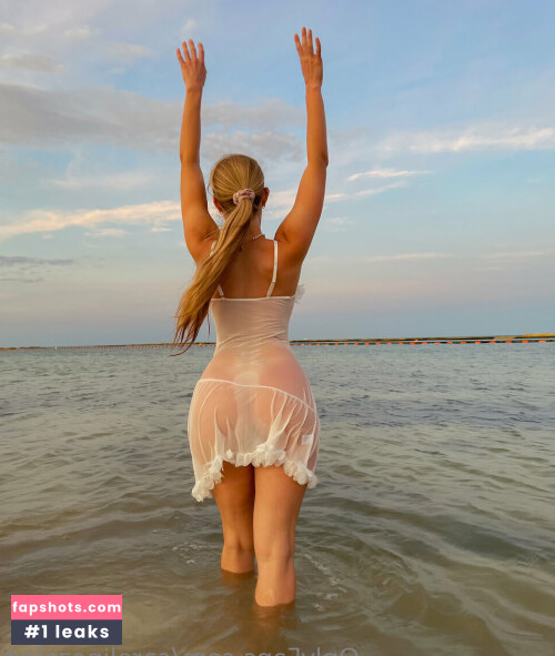 Caroline Zalog gallery photo #807