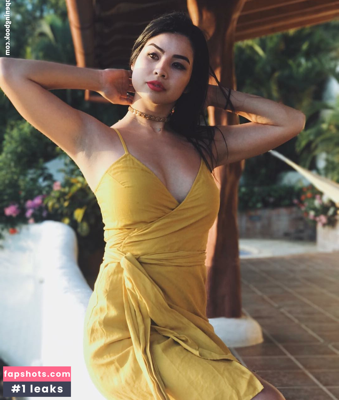 CarolineKwan gallery photo #161