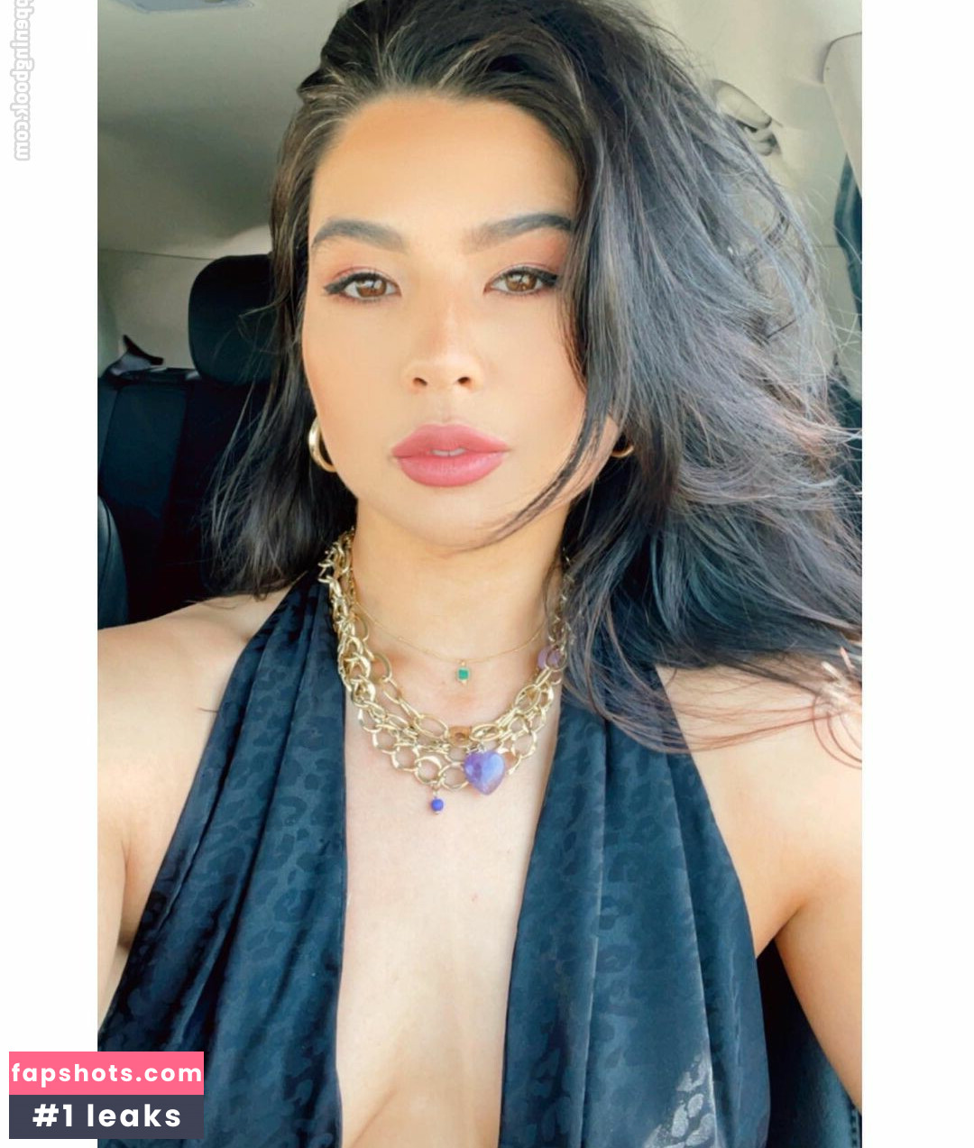 CarolineKwan gallery photo #163