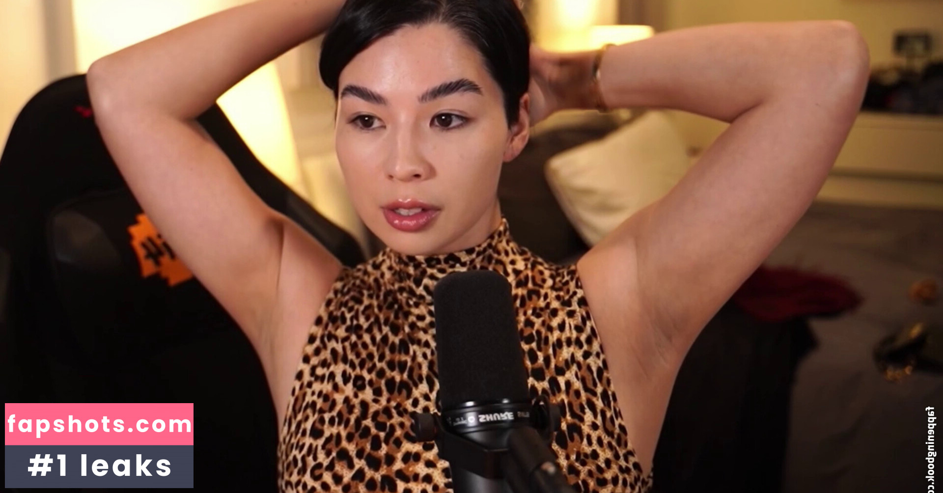 CarolineKwan gallery photo #19