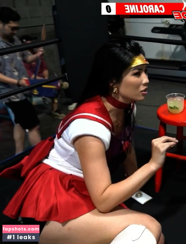 CarolineKwan gallery photo #55