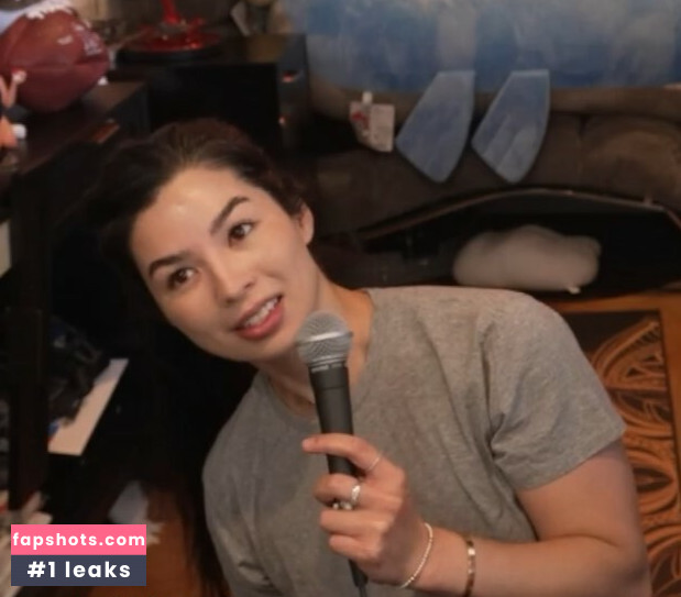 CarolineKwan gallery photo #66