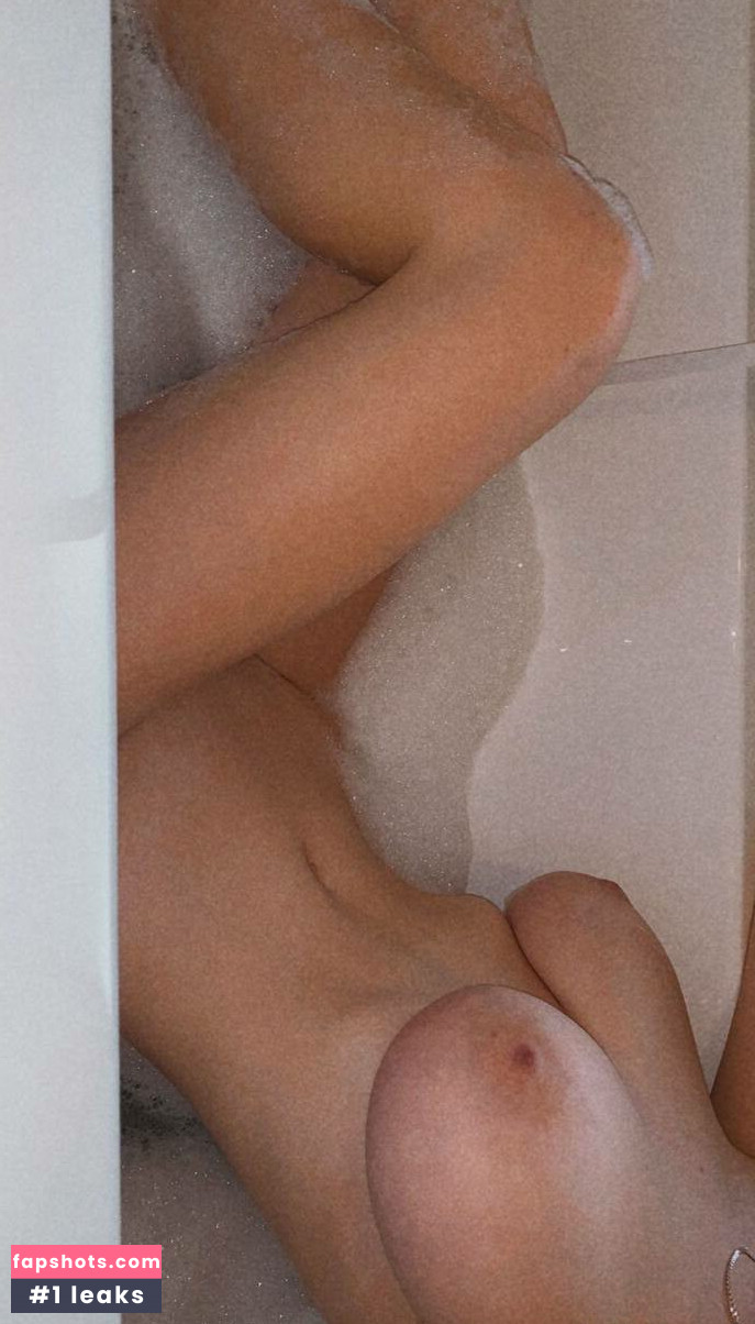 Carolyn Marcinkus gallery photo #39