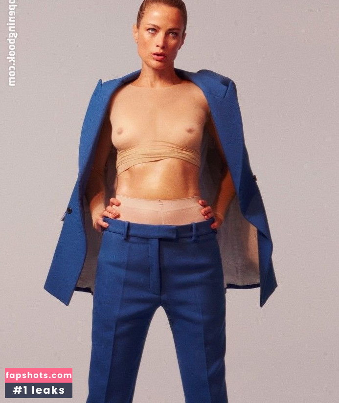 Carolyn Murphy gallery photo #102