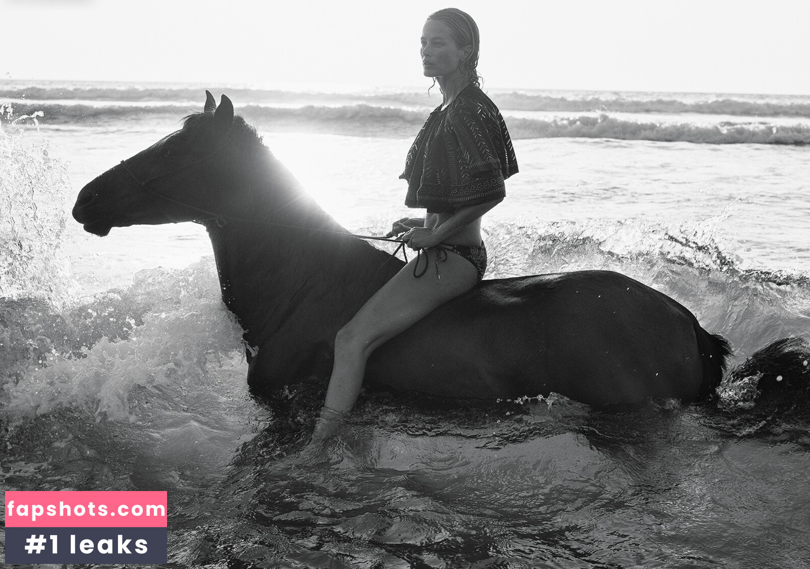 Carolyn Murphy gallery photo #15