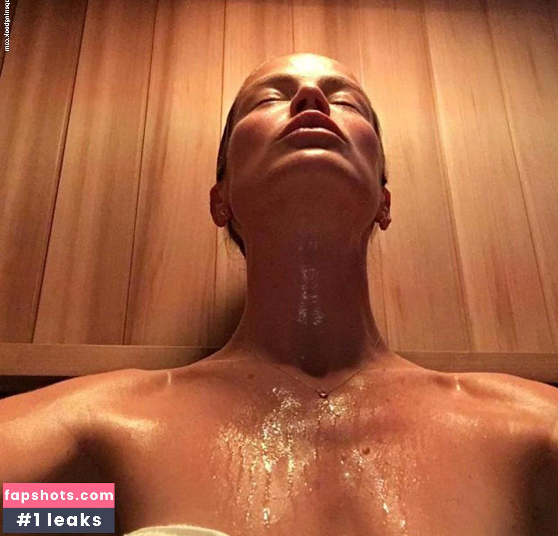 Carolyn Murphy gallery photo #47