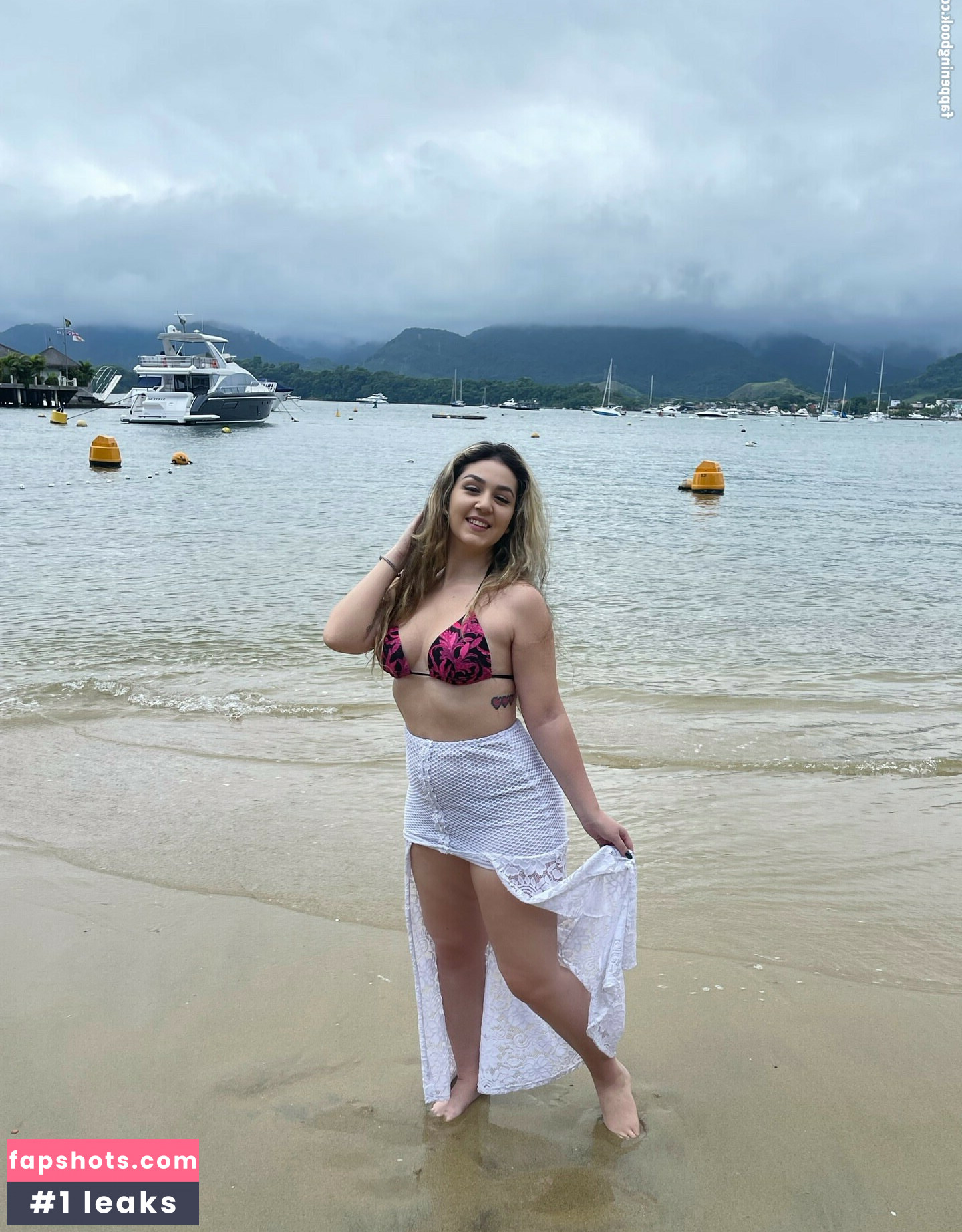 Carolzinha Filtración Desnuda OnlyFans Foto #5 - Fapshots