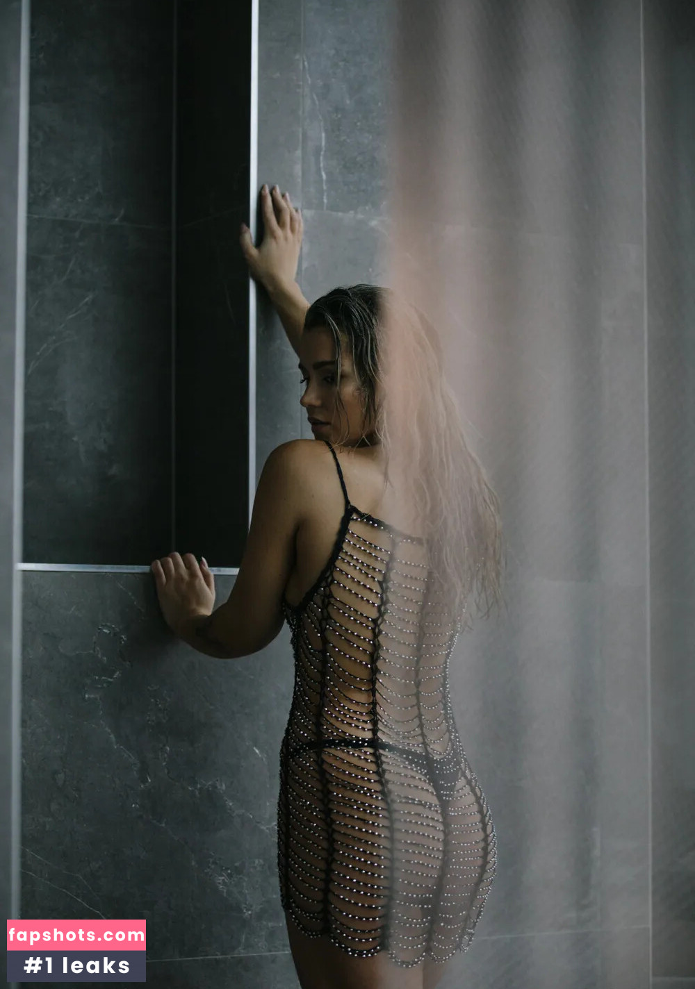 Carre Albers gallery photo #3