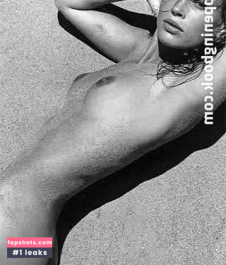 Carré Otis gallery photo #35