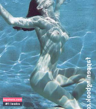 Carré Otis gallery photo #40