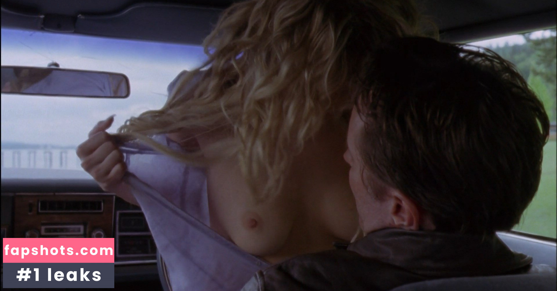 Carrie Anne Fleming gallery photo #4