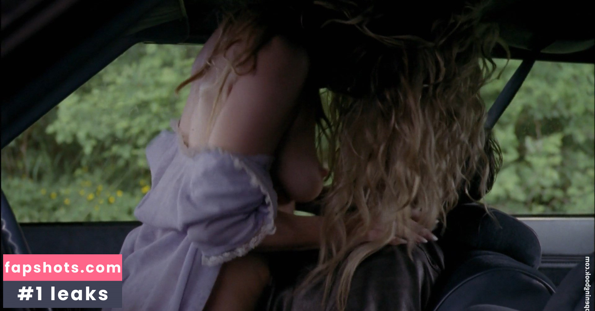 Carrie Anne Fleming gallery photo #5