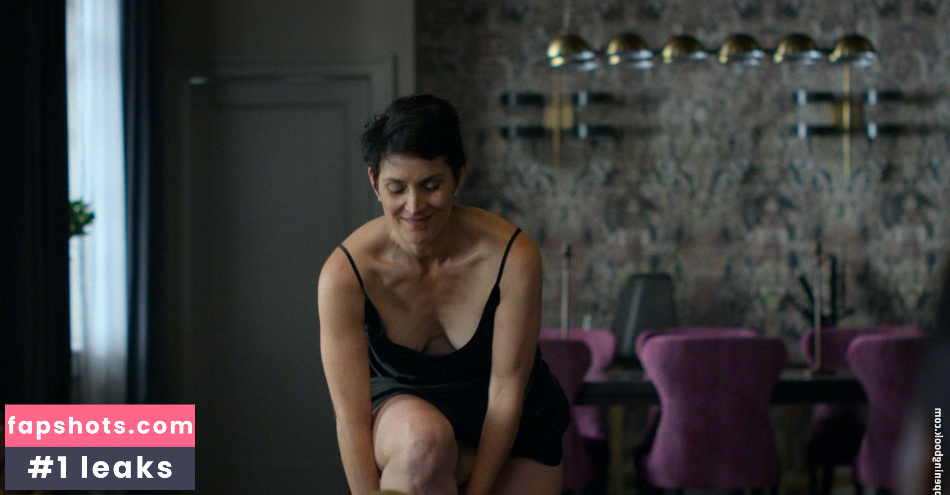 Carrie-Anne Moss gallery photo #104