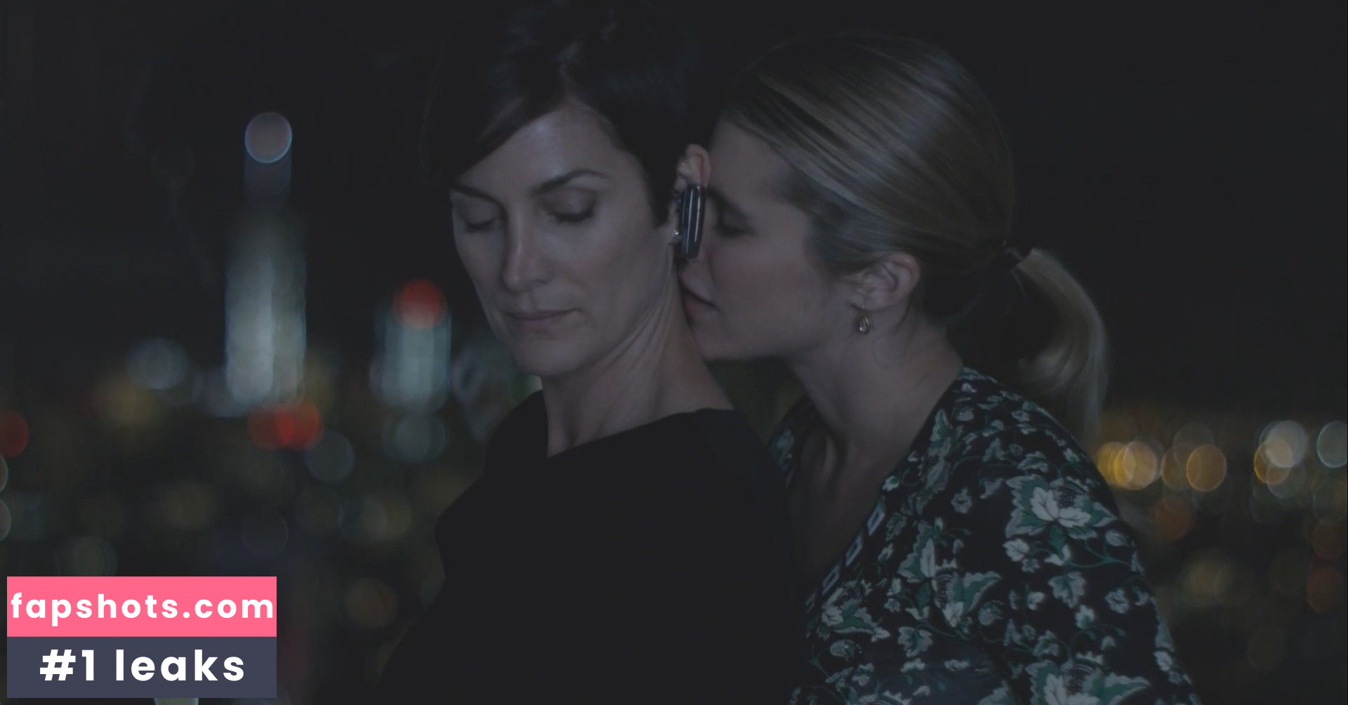 Carrie-Anne Moss gallery photo #115