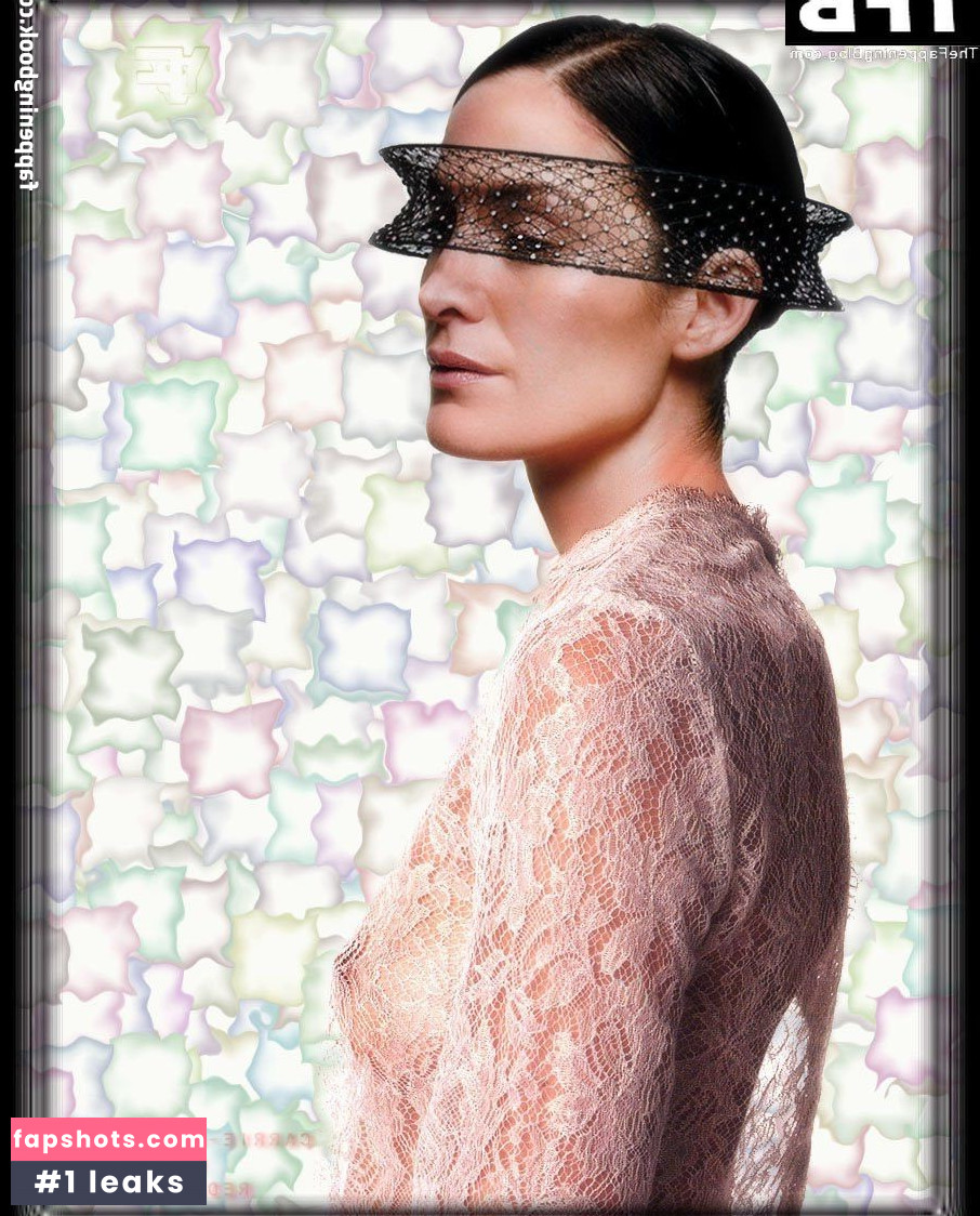 Carrie-Anne Moss gallery photo #28