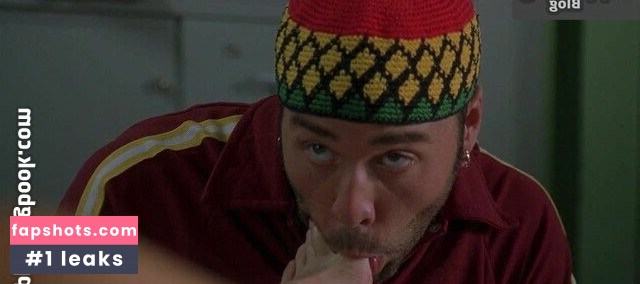 Carrie-Anne Moss gallery photo #7