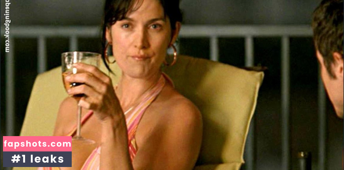 Carrie-Anne Moss gallery photo #98