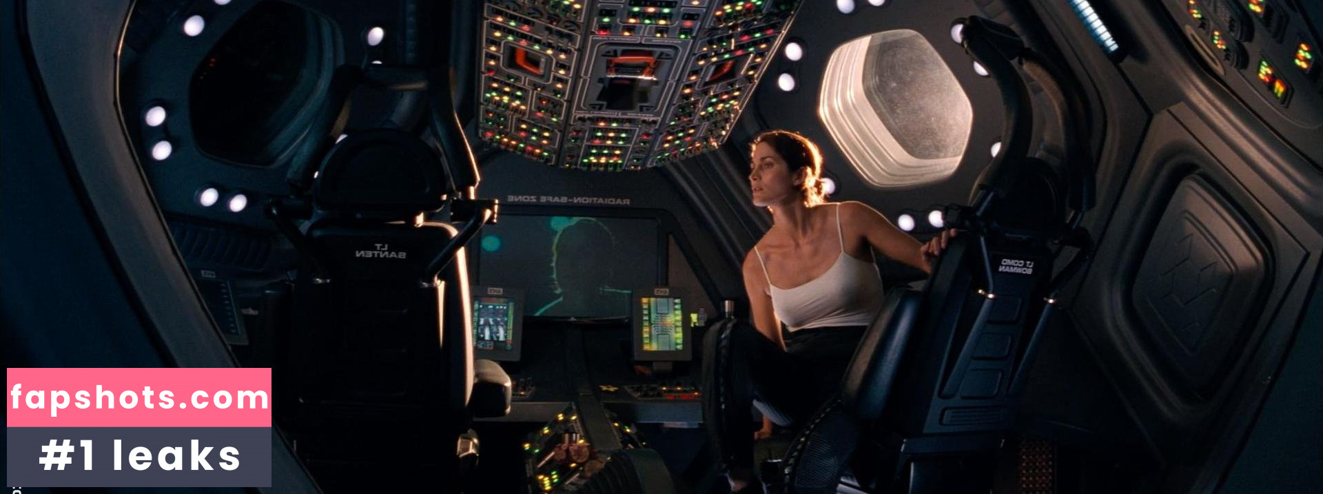 Carrie-Anne Moss gallery photo #100