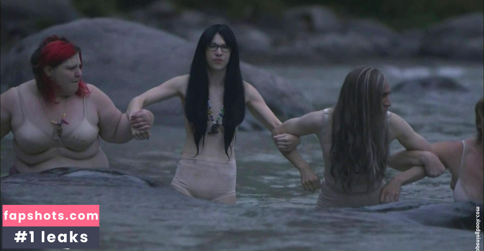 Carrie Brownstein Nude Leaks OnlyFans Photos #25 - LeakJerk