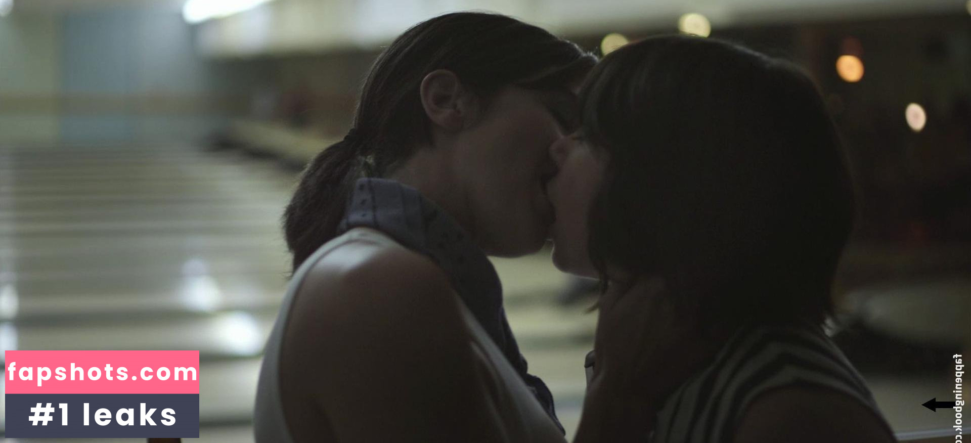 Carrie Brownstein Nude Leaks OnlyFans Photos #8 - LeakJerk