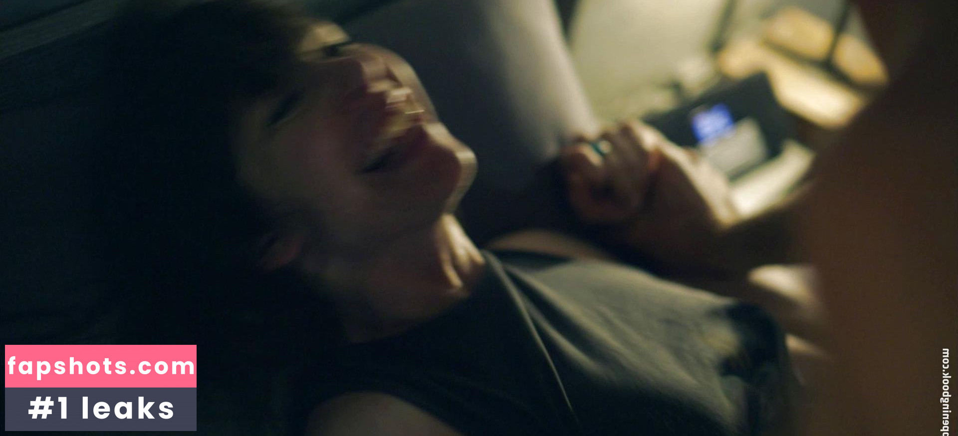 Carrie Brownstein Nude Leaks OnlyFans Photos #9 - LeakJerk