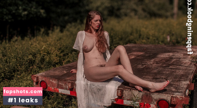 Carrie Butterfly Turner gallery photo #5