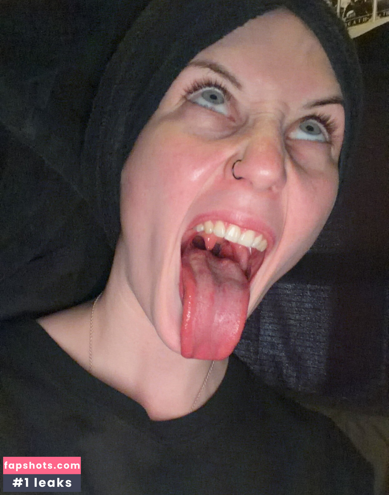 Carrie Cannie gallery photo #16