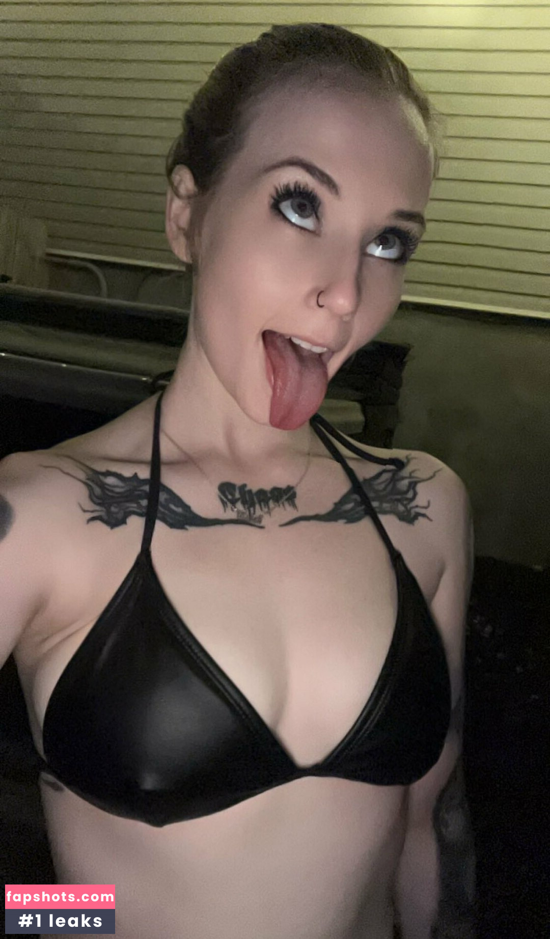 Carrie Cannie gallery photo #20