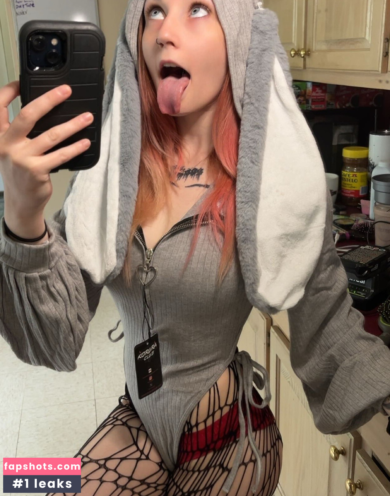 Carrie Cannie gallery photo #50