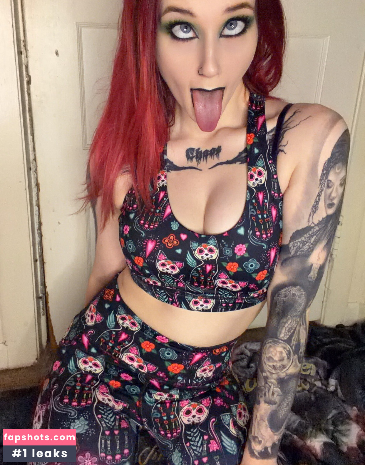 Carrie Cannie gallery photo #9