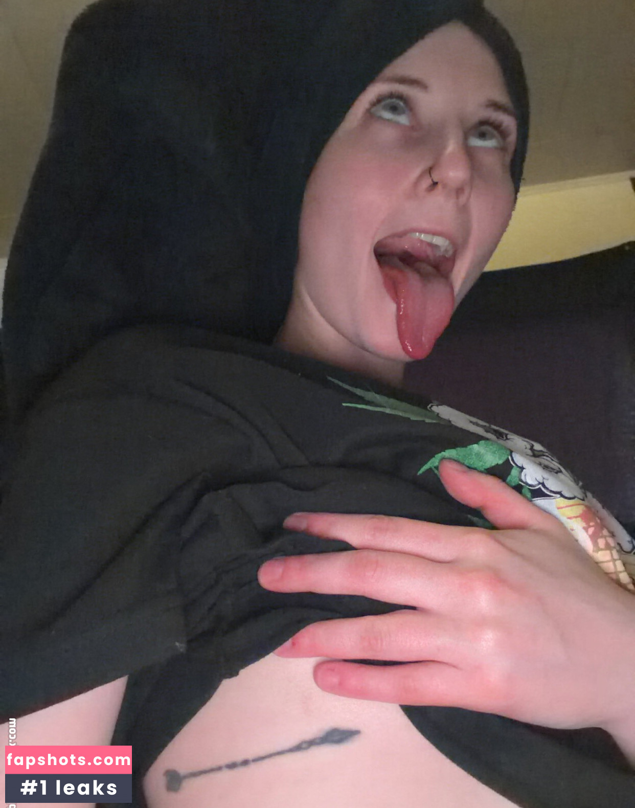 Carrie Cannie gallery photo #10