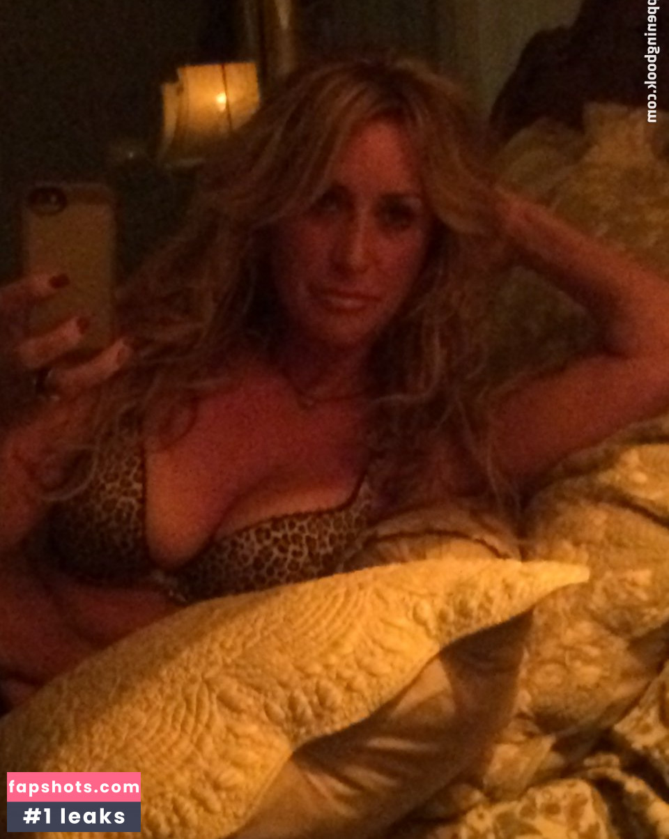 Carrie Michalka gallery photo #25