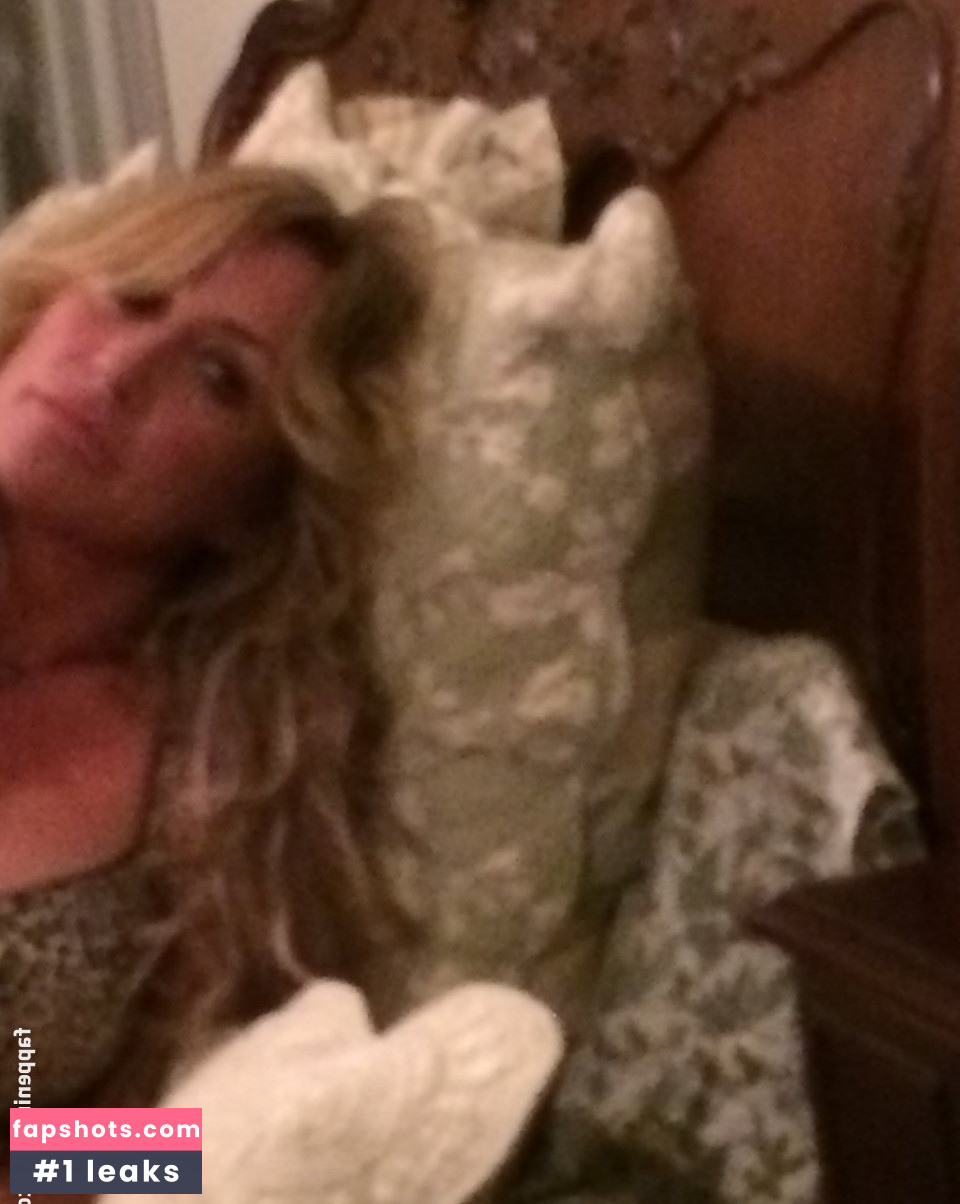 Carrie Michalka gallery photo #26