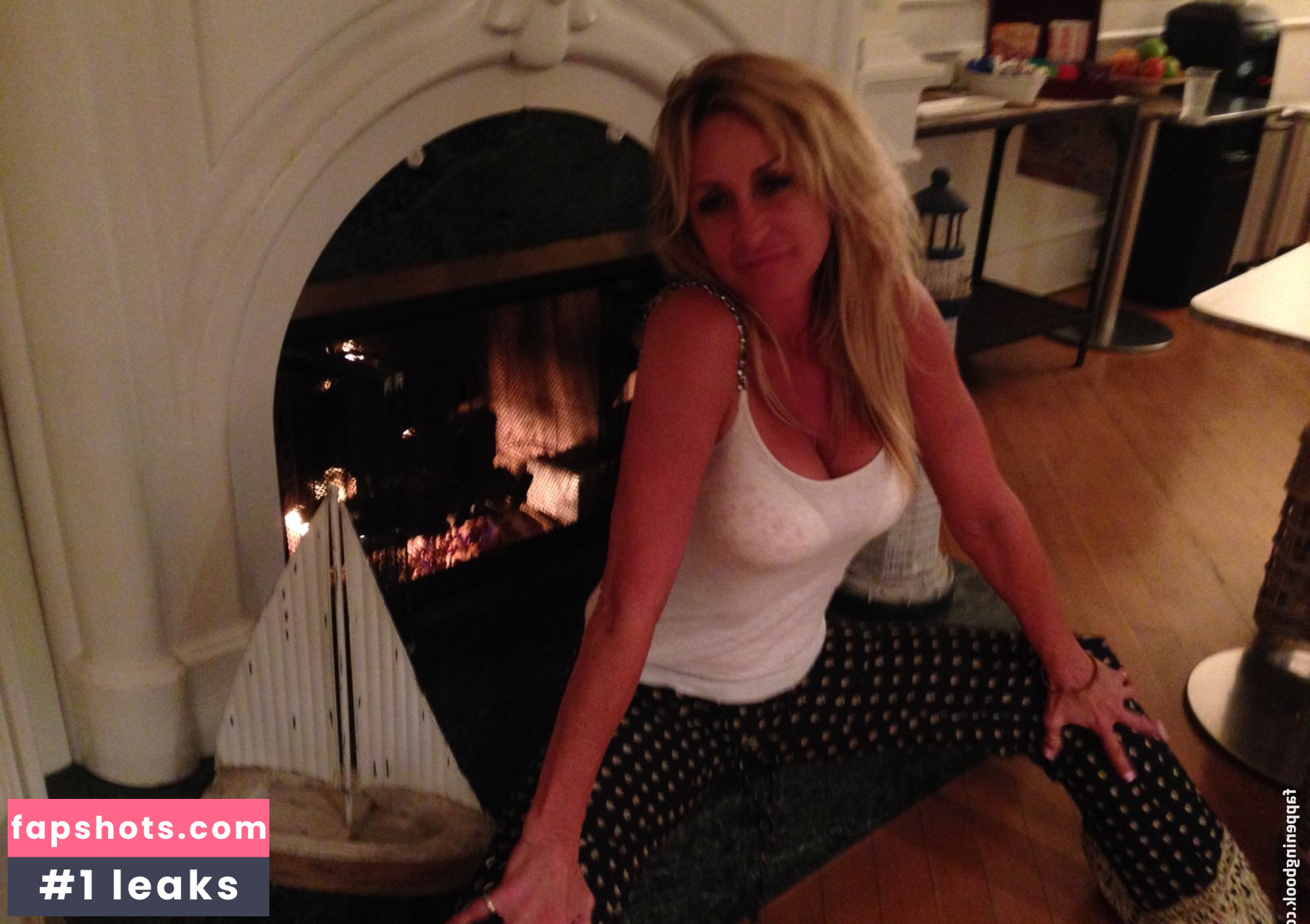 Carrie Michalka gallery photo #31