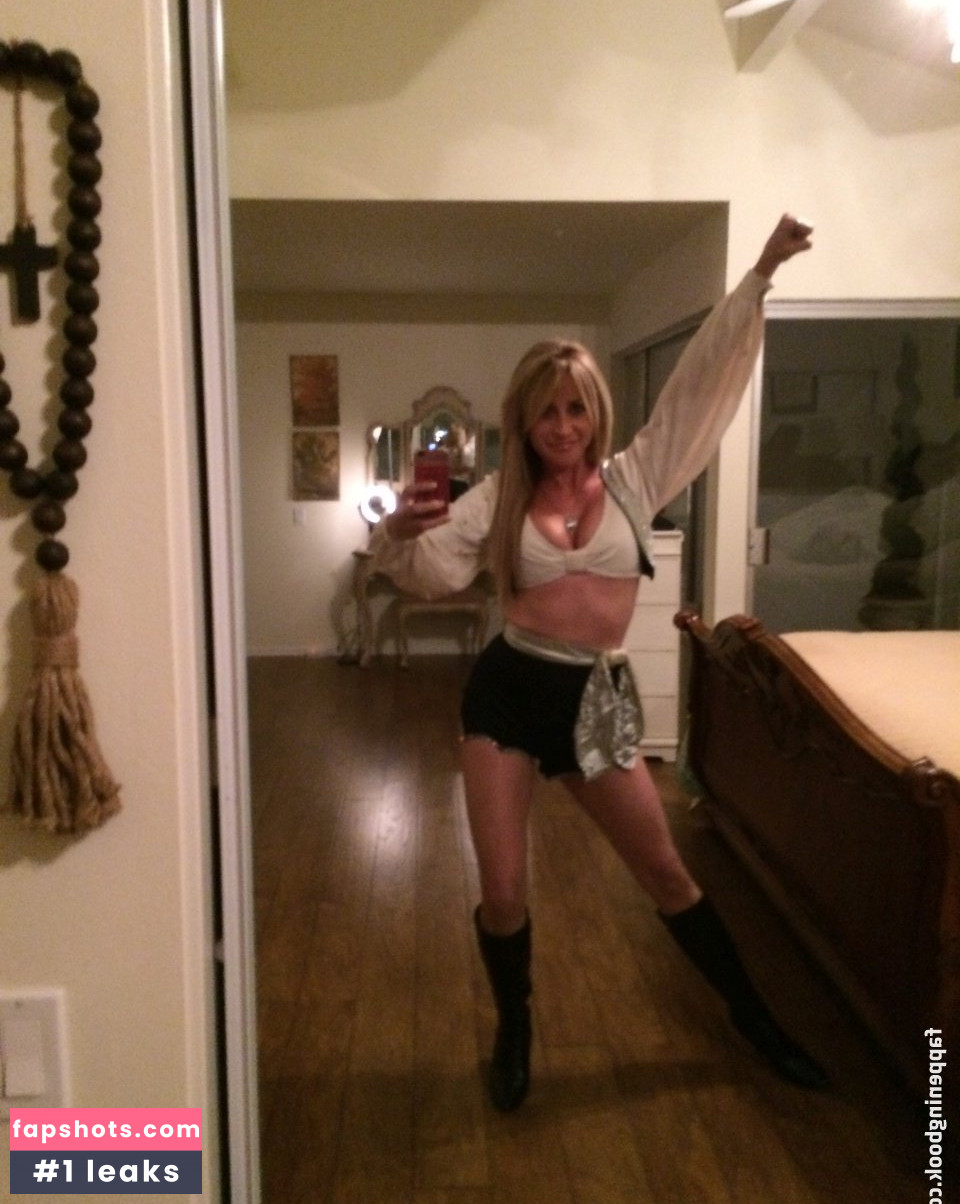 Carrie Michalka gallery photo #39