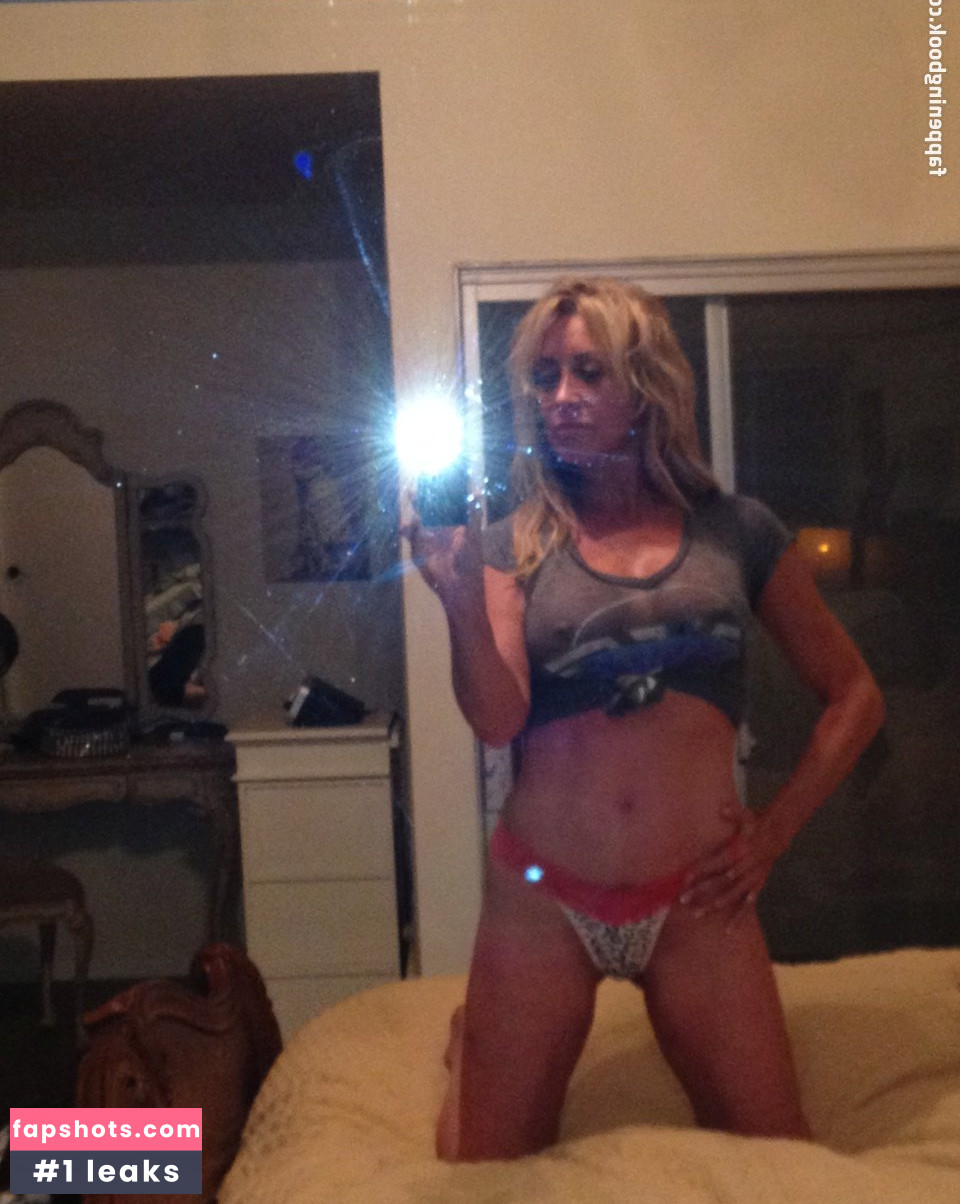 Carrie Michalka gallery photo #50