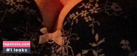 Carrie Michalka gallery photo #55