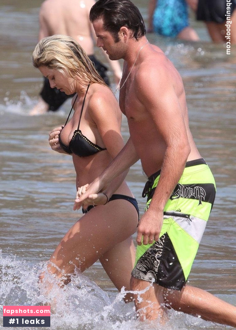 Carrie Prejean gallery photo #13