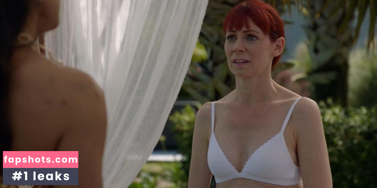 Carrie Preston gallery photo #17