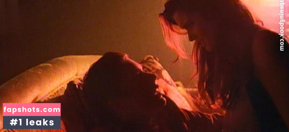 Carrie Stevens gallery photo #92